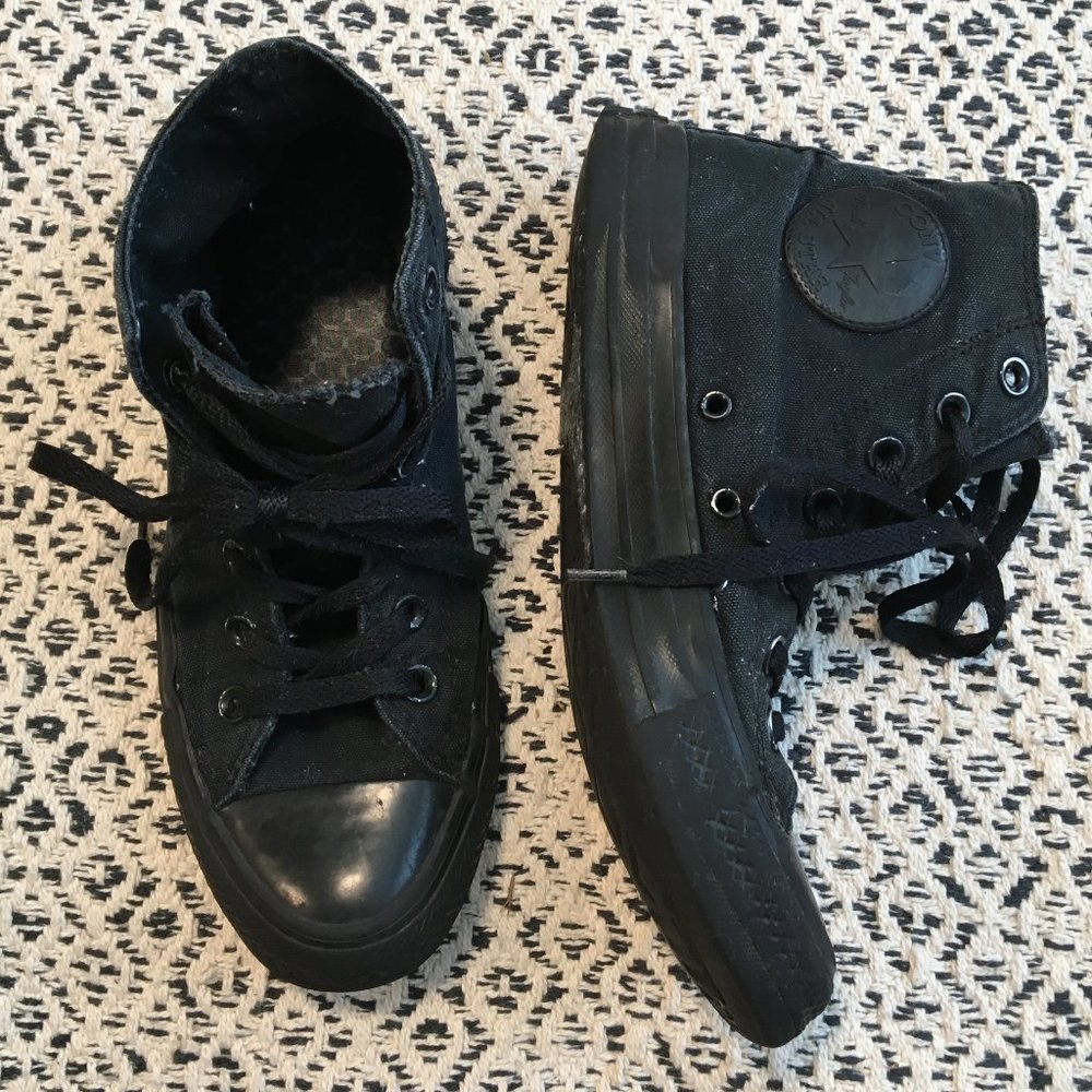 Chuck Taylor All Black Converse
